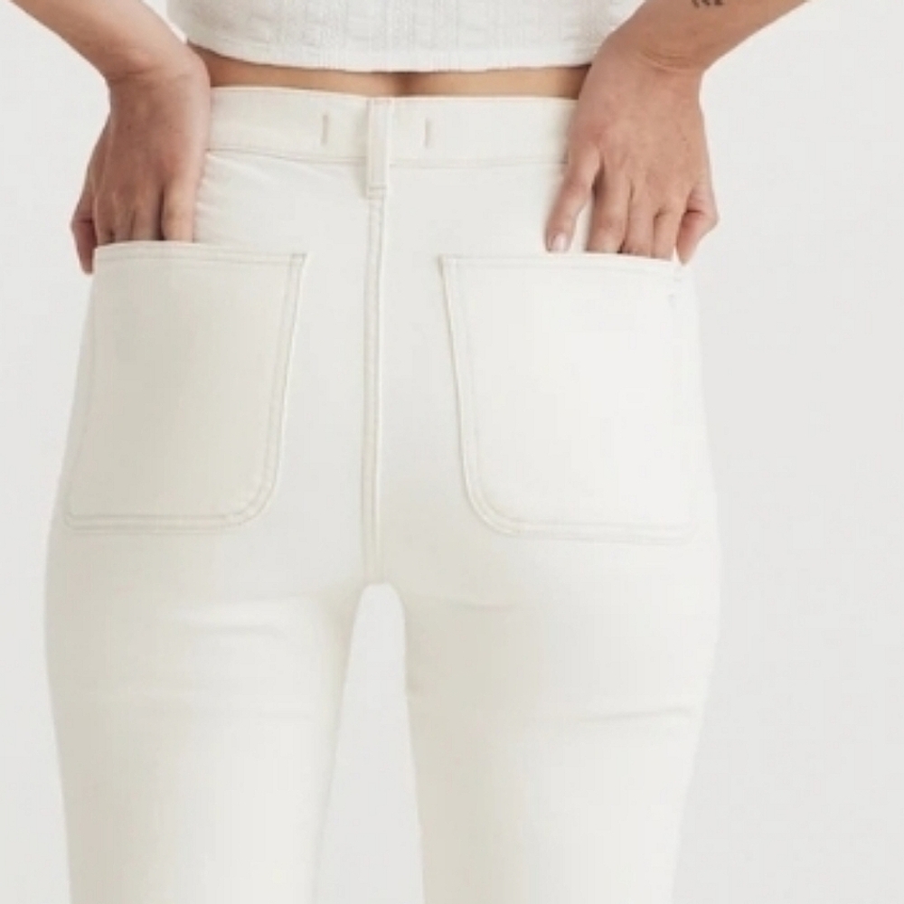 Madewell Women's Mid Rise Kick Out Crop Jeans in Creamy Vintage Canvas - Picture 12 of 12